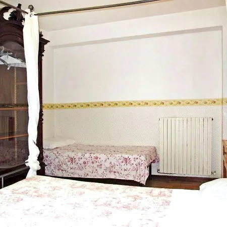 Charming In Ramazzano 110 M² Shared Pool Διαμέρισμα *
