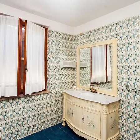 Διαμέρισμα Charming In Ramazzano 110 M² Shared Pool *