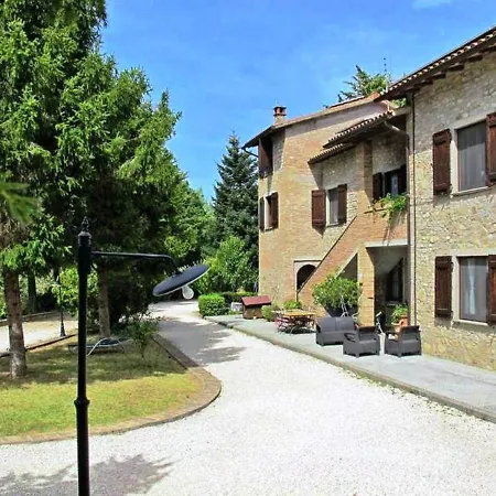 Διαμέρισμα Charming In Ramazzano 110 M² Shared Pool