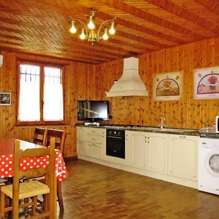 Charming In Ramazzano 110 M² Shared Pool